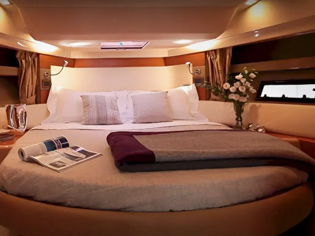 40′ Azimut II photo 9