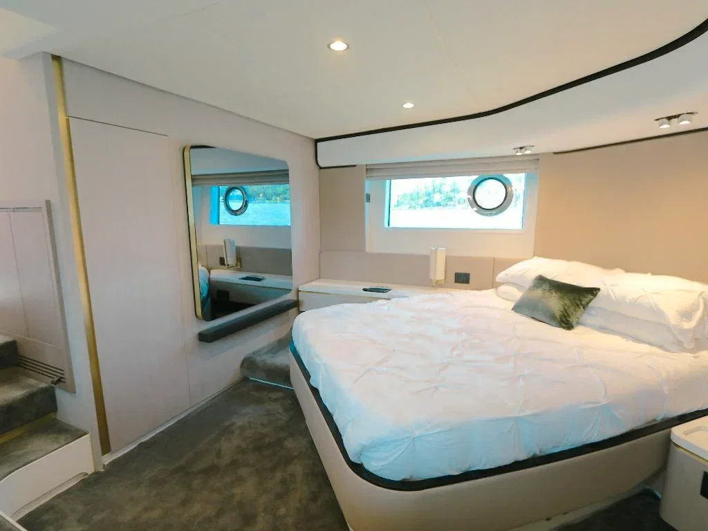 55′ Azimut Fly gallery photo 2