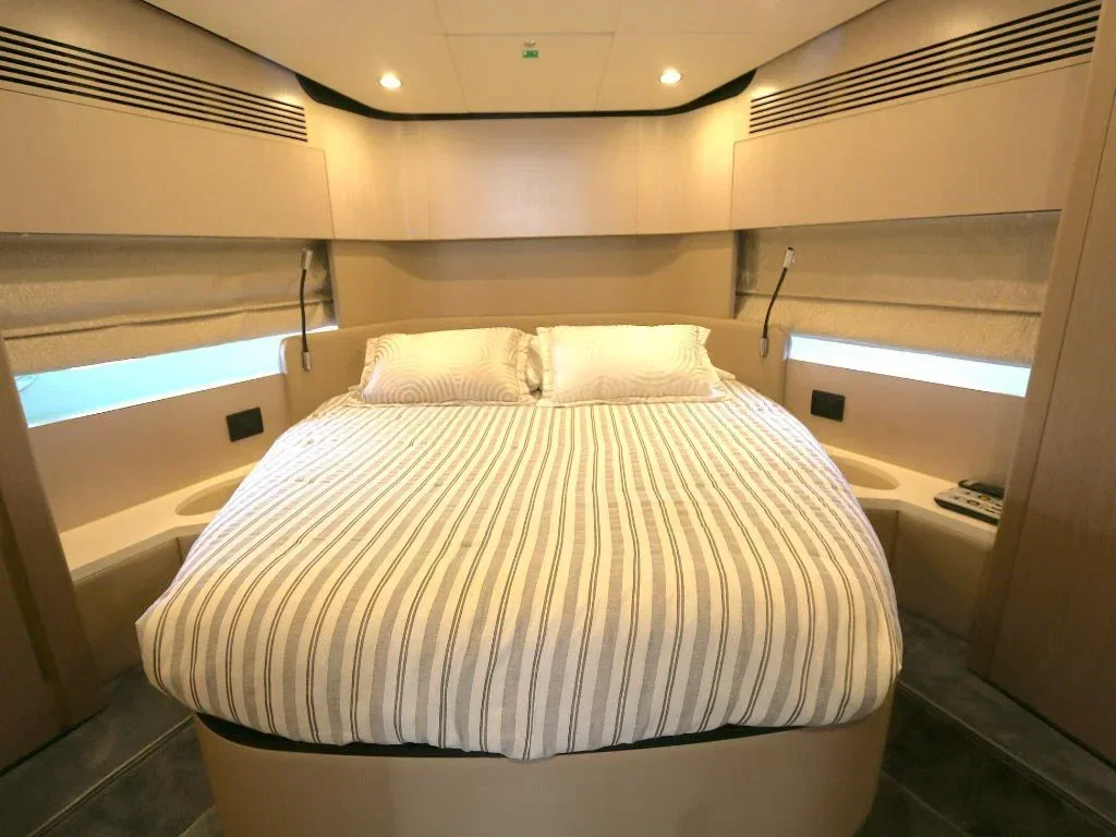 55′ Azimut Fly photo 9