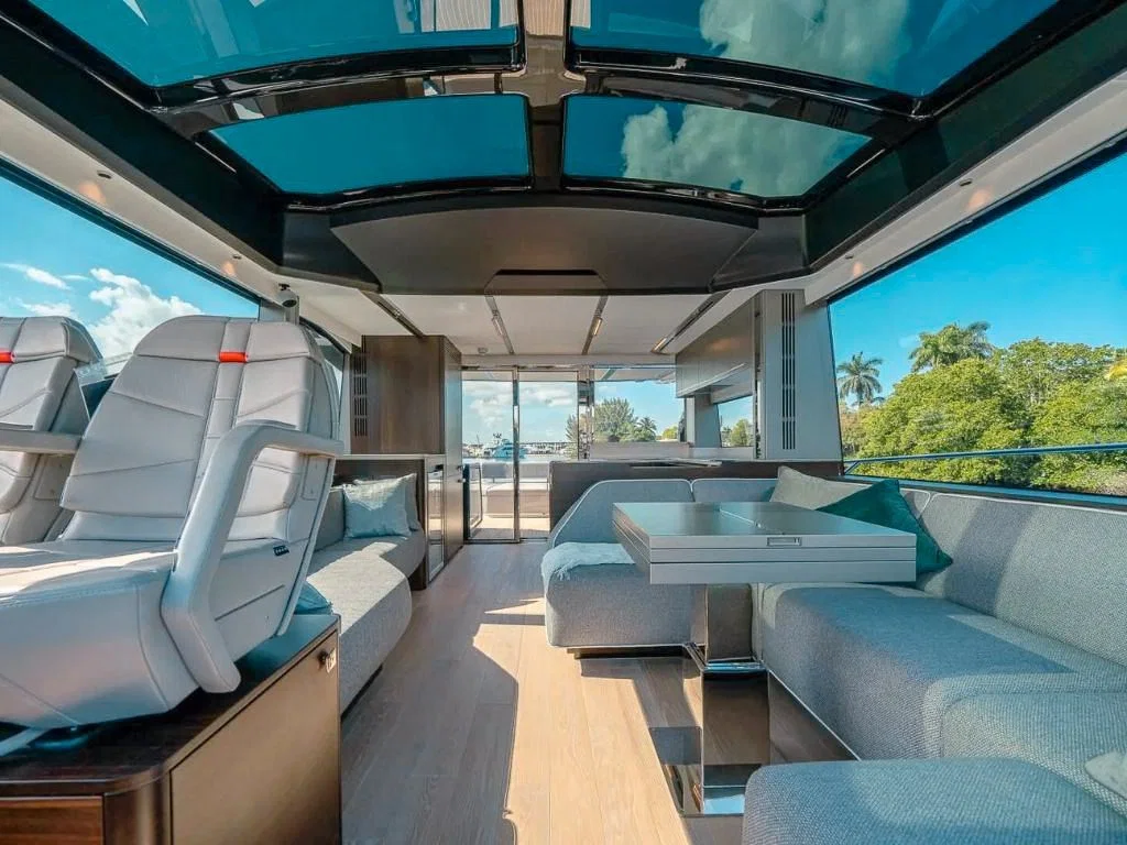 65′ Sunseeker gallery photo 2