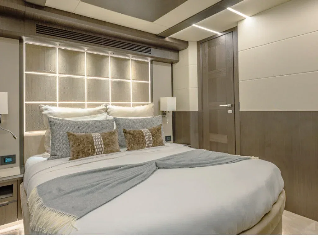 68′ Galeon IV gallery photo 5