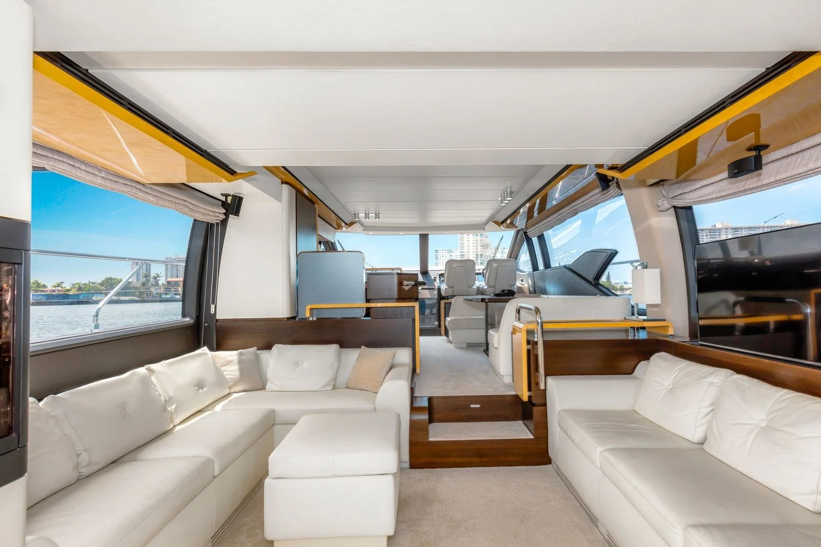 70′ Azimut Fly photo 6