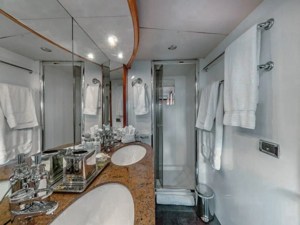 82′ Sunseeker — photo 2
