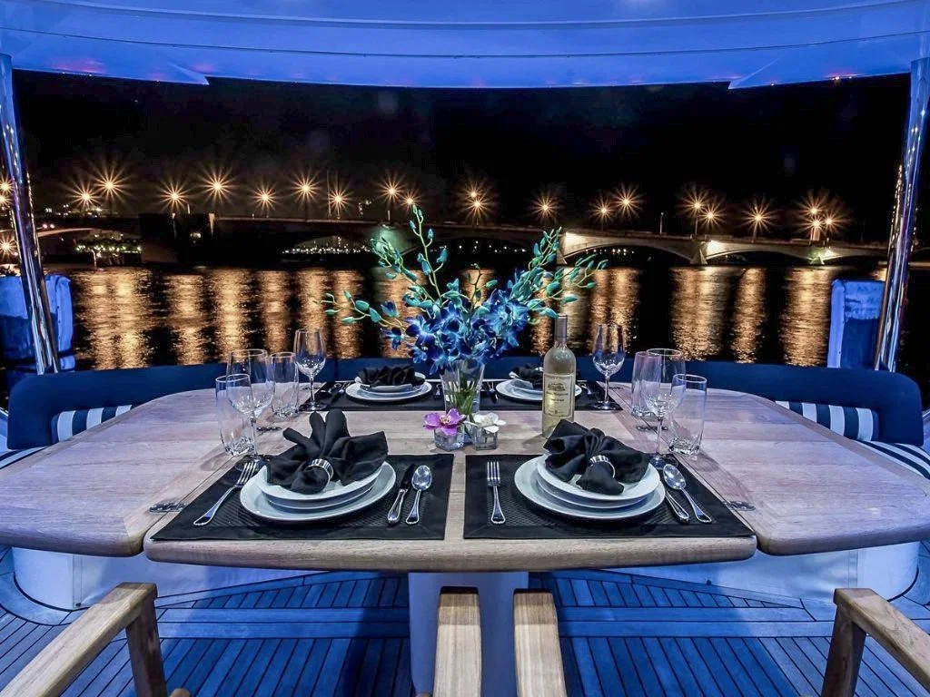 82′ Sunseeker photo 6 of 25