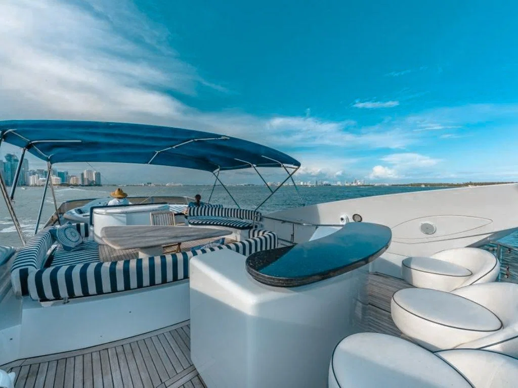 82′ Sunseeker photo 13 of 25