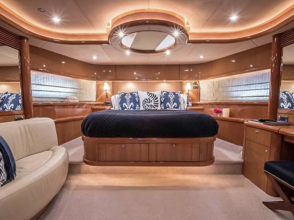 82′ Sunseeker photo 15 of 25