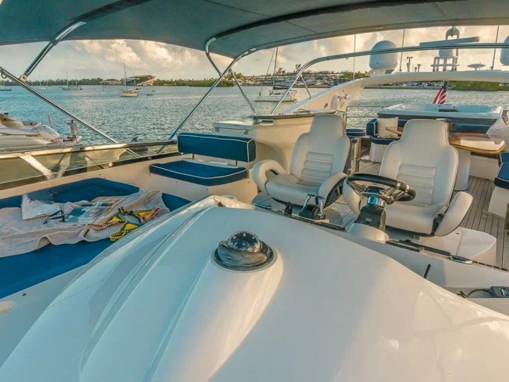 82′ Sunseeker photo 18 of 25