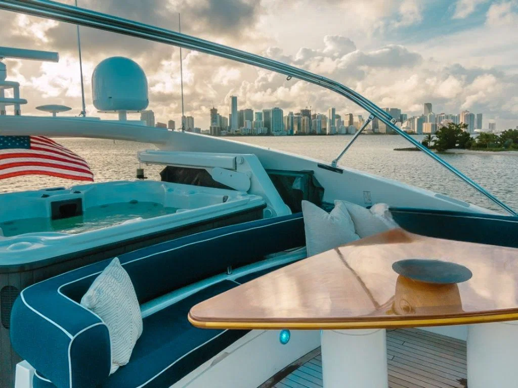82′ Sunseeker photo 23 of 25